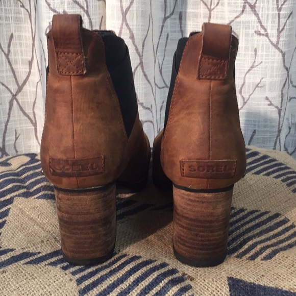 Sorel leather heel boots with stretch top - Picture 6 of 8